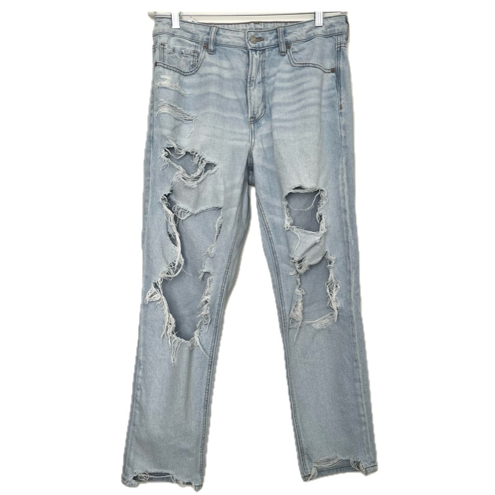 American Eagle Stretch Mom Jean Light Wash Destroyed Size 12 Regular